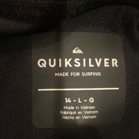 Quiksilver Rashguard - Picture 7 of 7